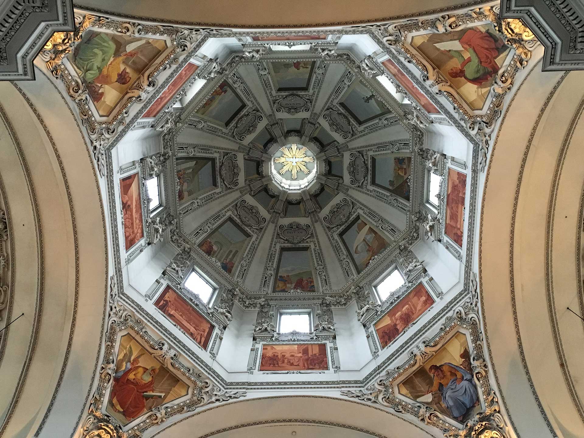 Dom Kuppel Salzburg
